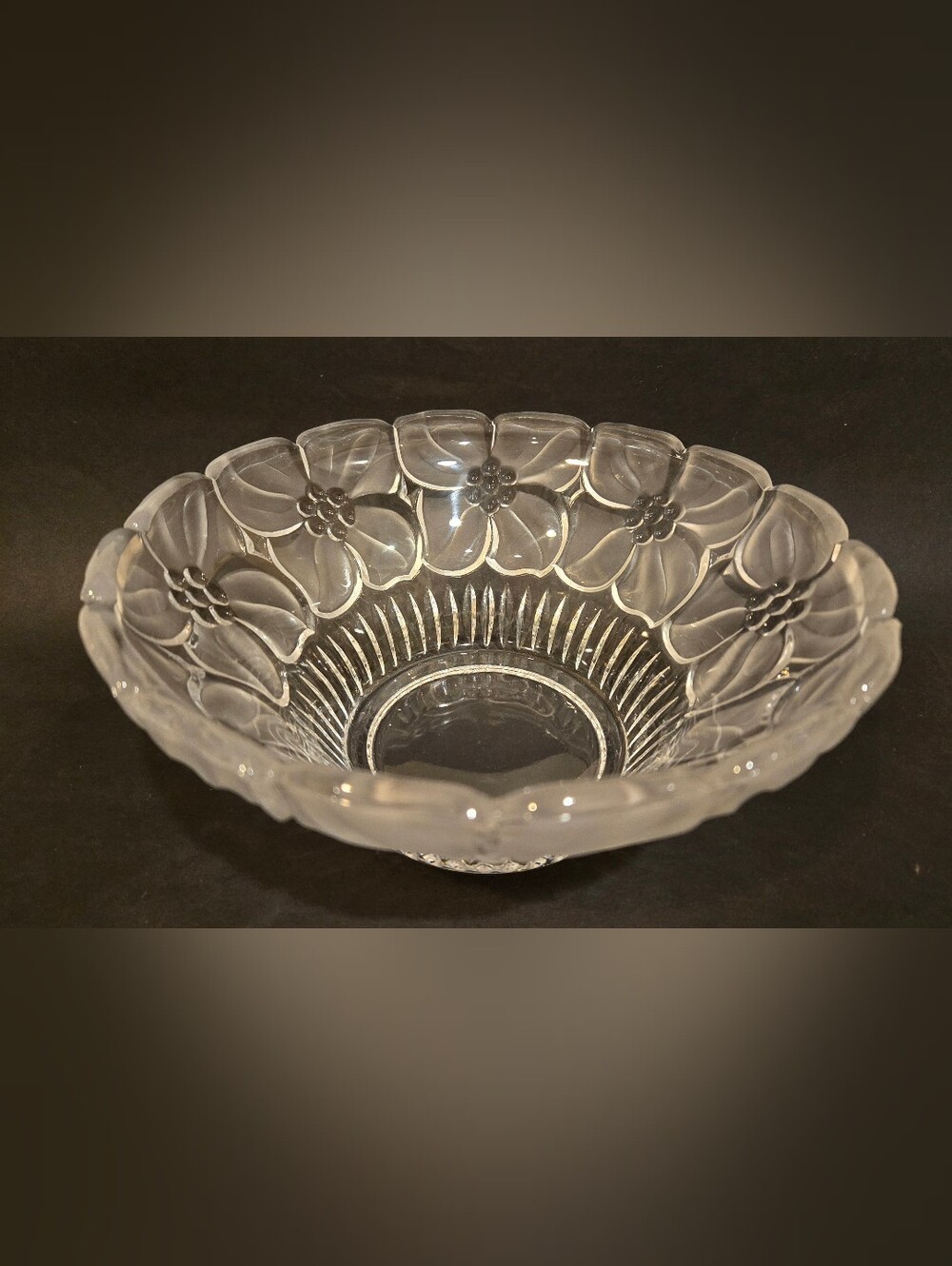 Vintage Frosted Clear Glass Dogwood Design Serving Bowl - Elegant Home Art